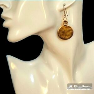 VTG 1980s Warrior Matte Gold Plated Coin Hammered Dangle Hook Earrings